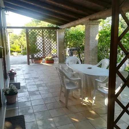 Agriturismo Chicchirichi Farm stay *