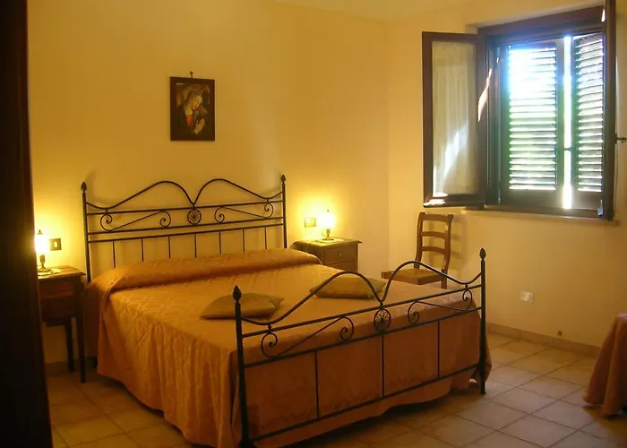 Agriturismo Chicchirichi Farm stay *
